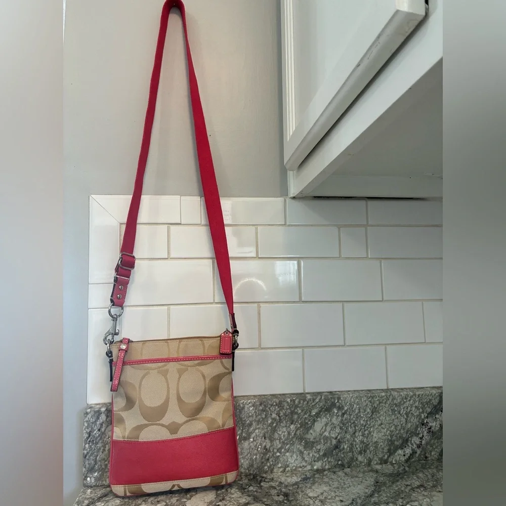 Coach Beige and Pink Crossbody Bag - Picture 6 of 16